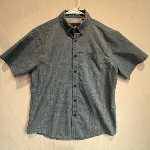 Howler Bros Vented Short Sleeve Button Up Nylon Blend Top Sz Small Hawaiian